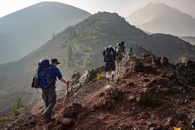 trekking images